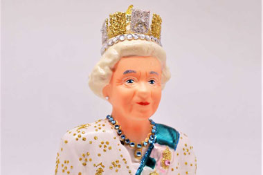 Christbaumkugel Queen Elisabeth